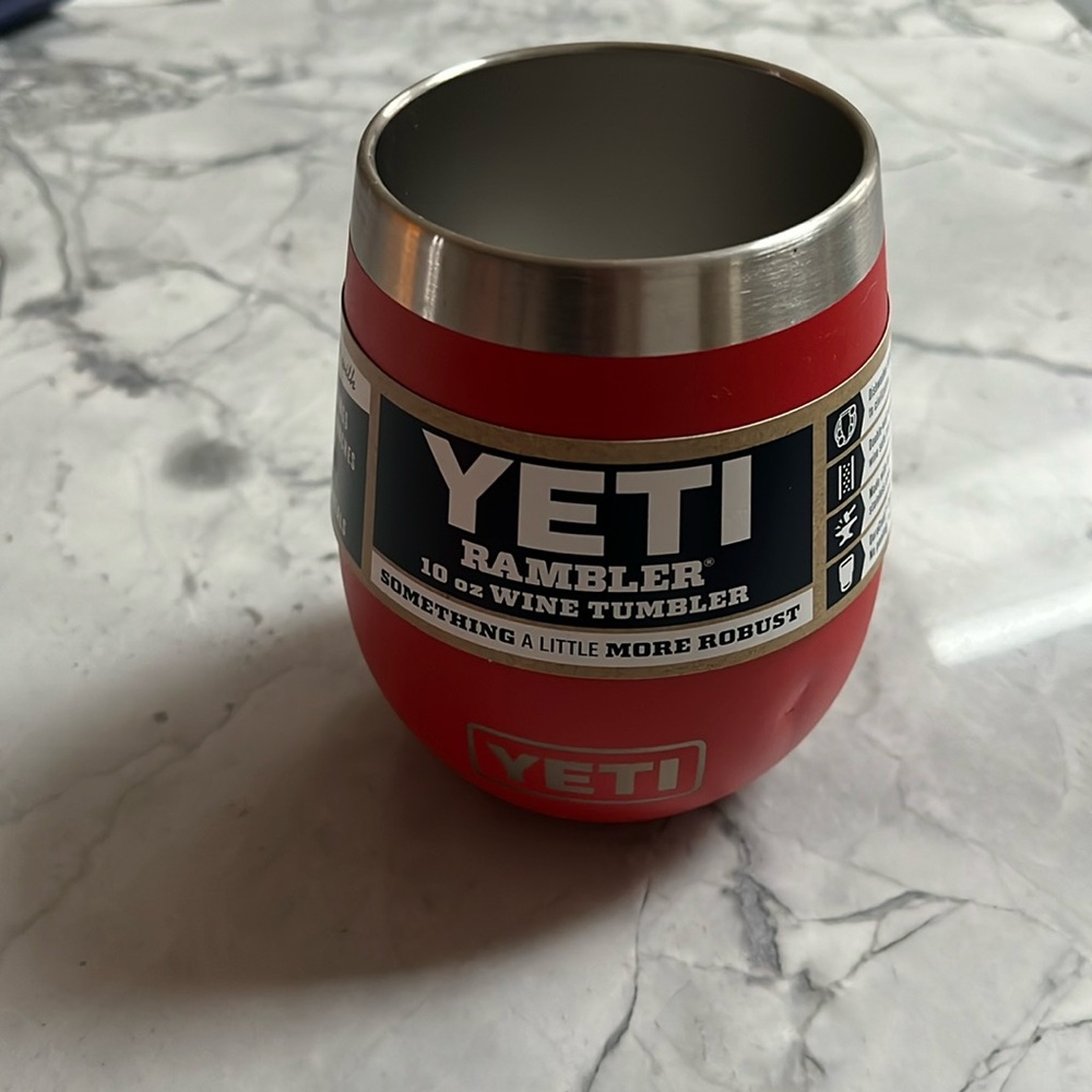 Yeti 10 oz red wine tumbler